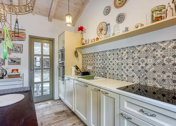 Menta 2 By Guide Bajcici