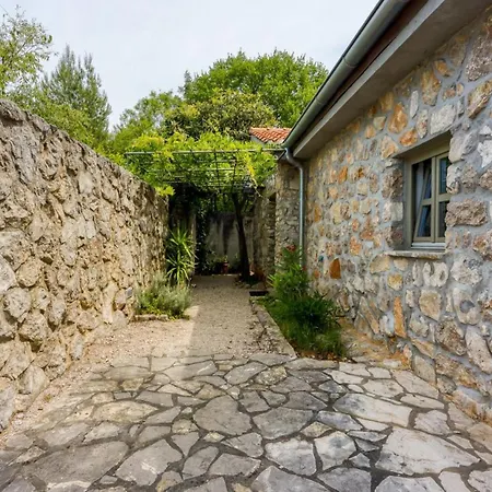 Menta 2 By Guide Villa