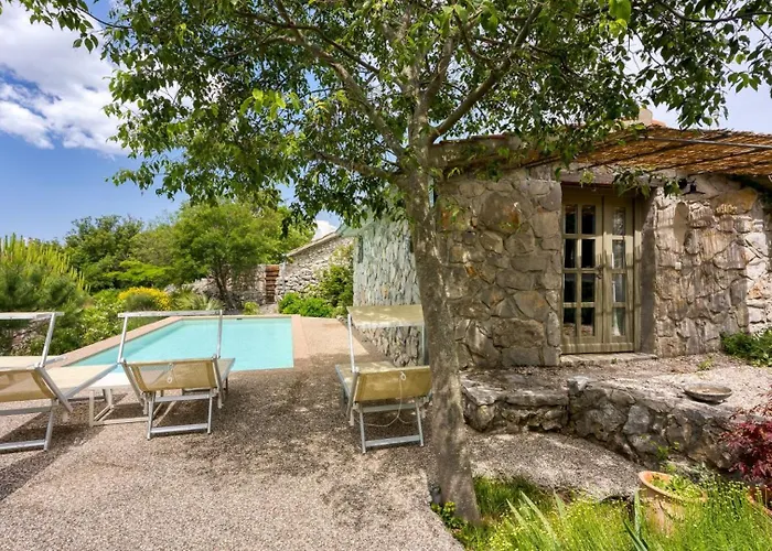 Villa Menta 2 By Guide *