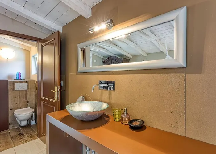 Villa Menta 2 By Guide Bajčići